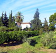 La finca y el exterior de la casa